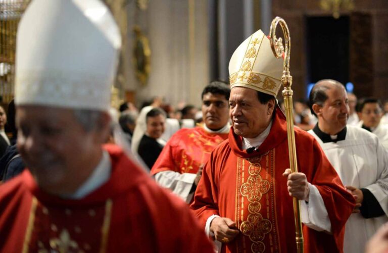 Cardenal-Norberto-Rivera