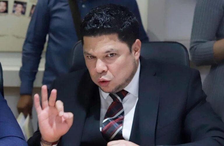 Difunden en redes denuncia por acoso en contra de Biestro Medinilla