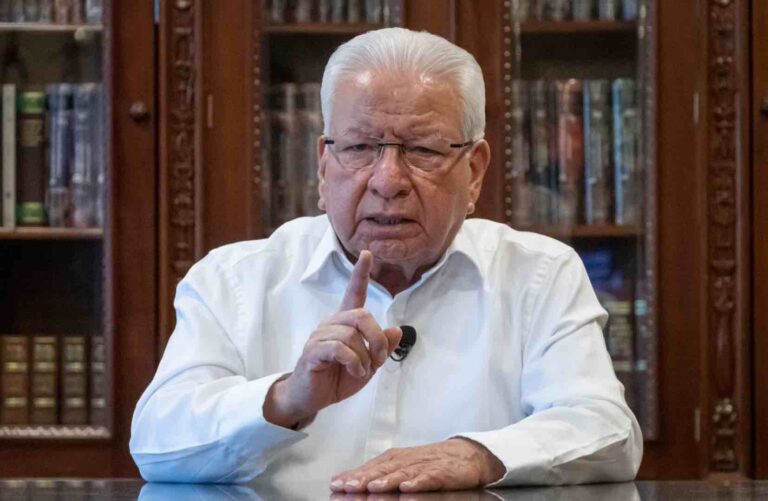Regreso a clases hasta vacunar 70% de los mexicanos incluyendo a los estudiantes: Aquiles Córdova