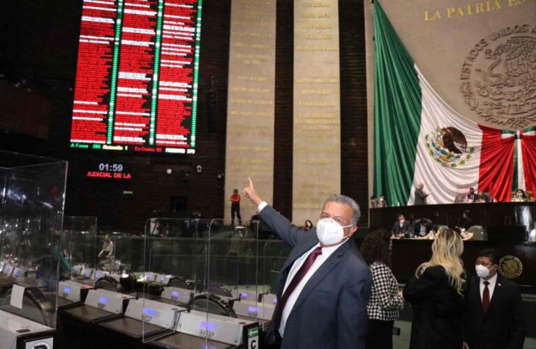 Saúl Huerta Congreso