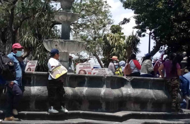 Comerciantes le ‘hacen el feo’ a Mario Miguel Carrillo en Atlixco