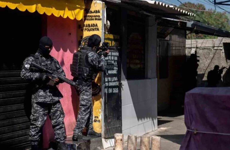 Río de Janeiro: decenas de muertos deja el operativo policial más letal en años