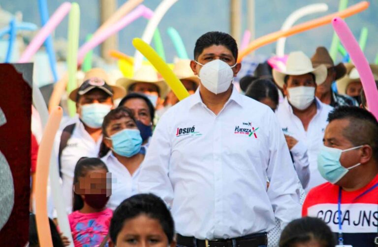 Con discurso en náhuatl, inicia campaña Josué Elías Velázquez por Huitzilan