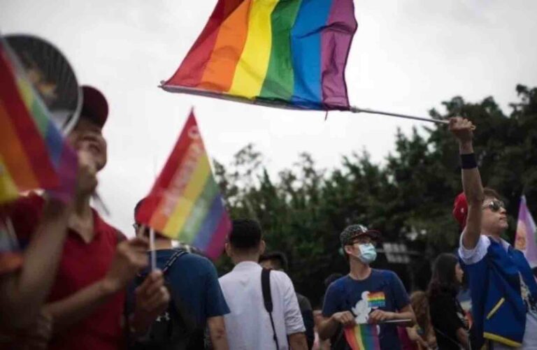 Psicomentario: Homofobia internalizada en personas de la diversidad sexual impide su libertad