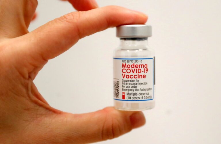 COVAX firmó un acuerdo para adquirir 500 millones de dosis de la vacuna de Moderna