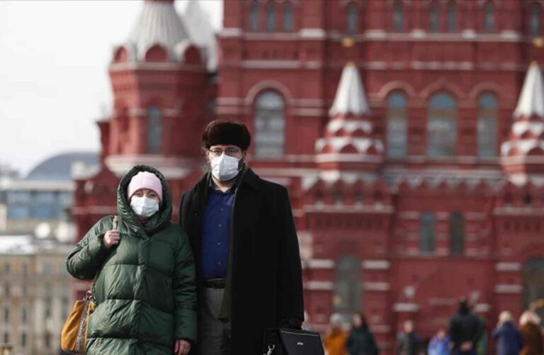 Rusia entra en un «megapuente» de 10 días para frenar repunte de la pandemia