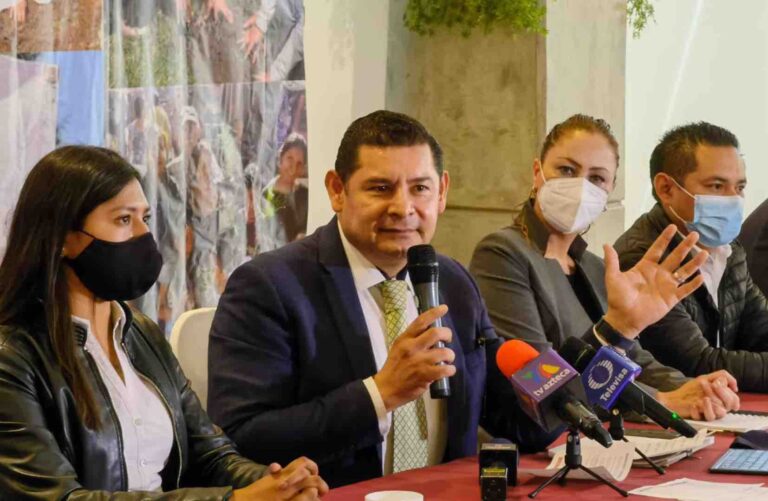 Armenta dice ser acosado por la prensa