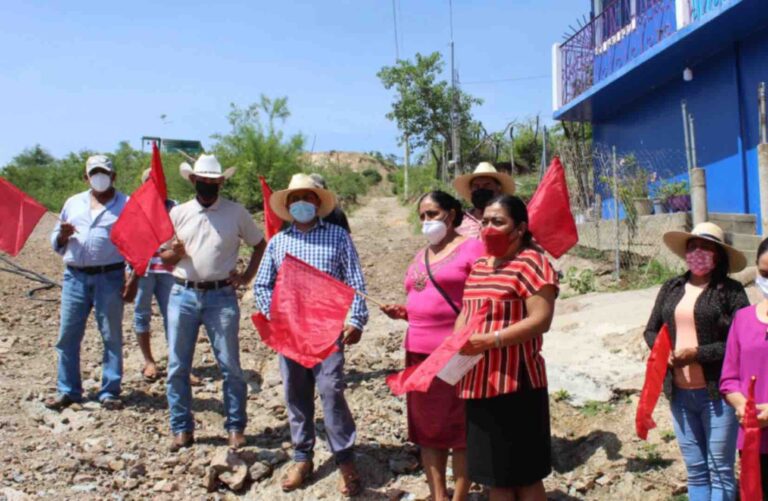 Inicia la pavimentación de calles en Quicayán