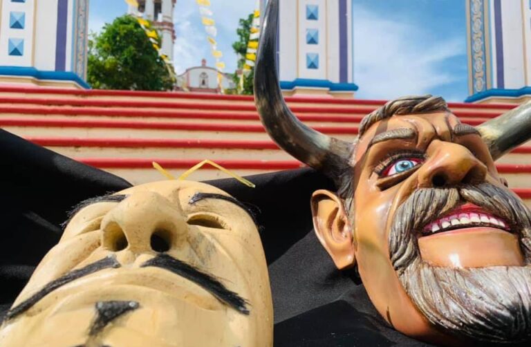 Con exposición de máscaras, inauguran Andador Cultural en Xayacatlán