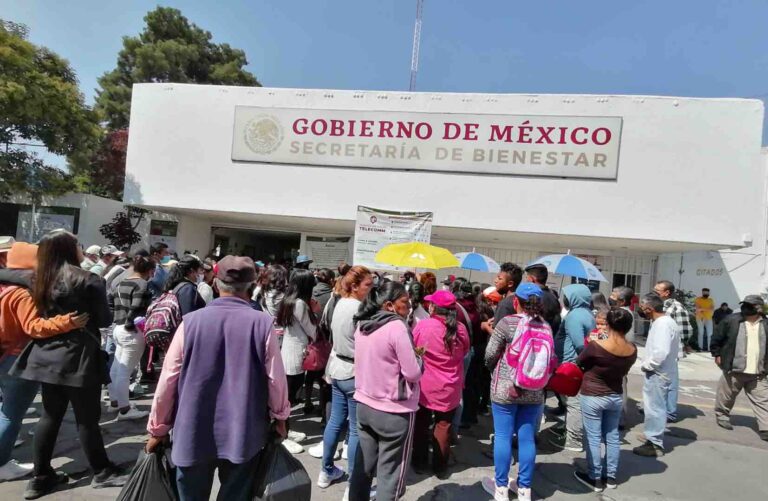 Denuncian vecinos engaño de la Secretaría de Bienestar