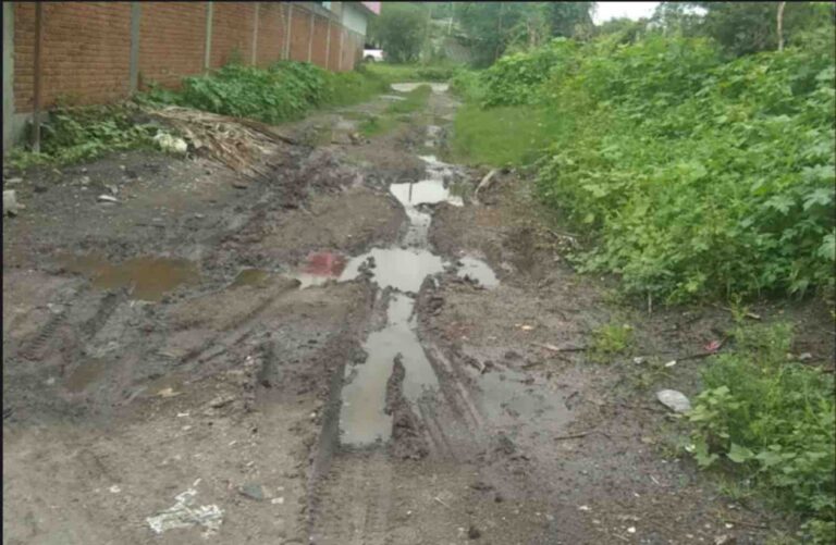 Piden arreglo de canales de riego en Chietla