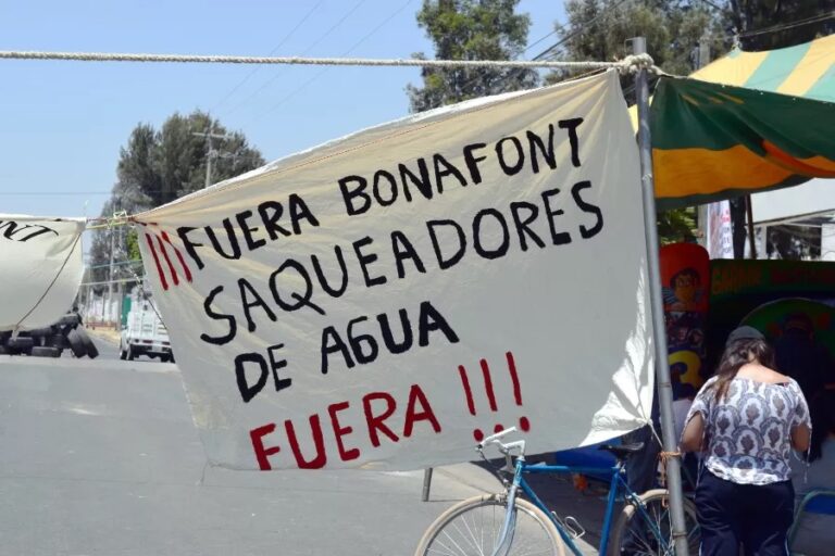 Piden pobladores expropiación de empresa Bonafont