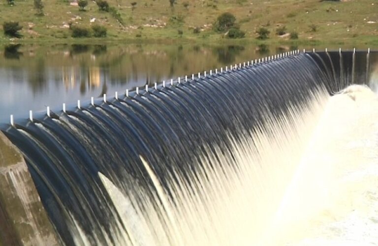 Presa Valsequillo a punto de desbordarse