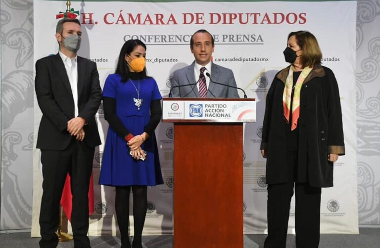Mario Riestra exige agilizar proceso de vacunación en Puebla
