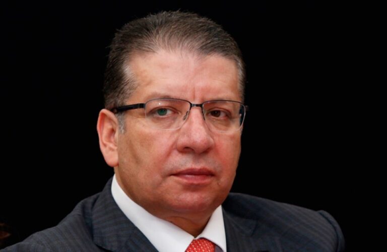 Desmiente Enrique Doger intenciones de ser morenista