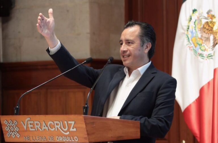 Gobierno de Cuitláhuac, el mayor con recortes a programas sociales