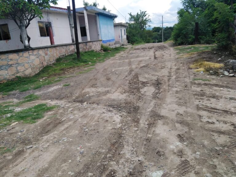 Piden mejores calles en Chietla