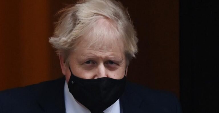 Ascienden a cinco las renuncias del equipo gubernamental de Boris Johnson