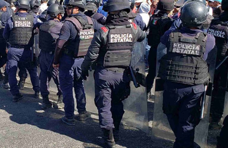 Policía en Zacatecas protesta por mejores condiciones