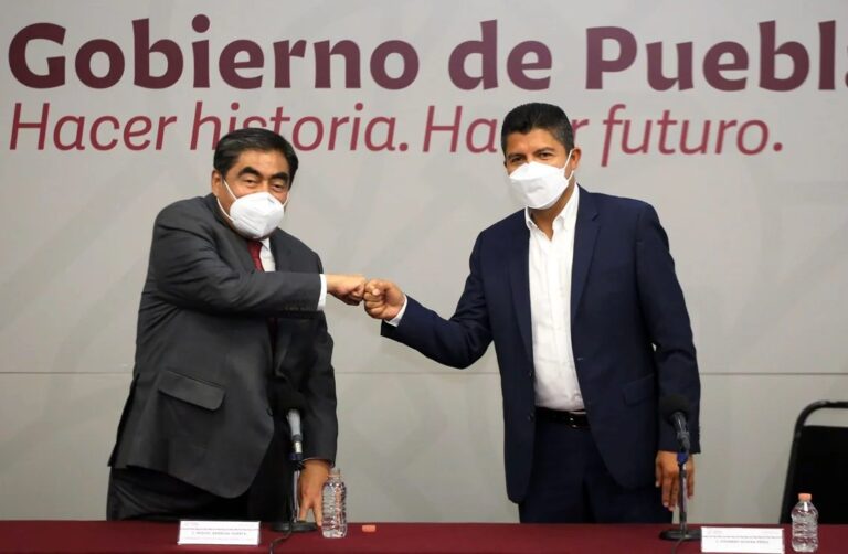 Concesión de paraderos divide relación entre Lalo Rivera y Barbosa