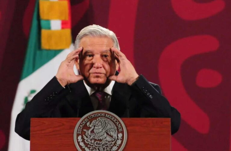 AMLO buscará a ONU para detener extración de materiales del Caribe