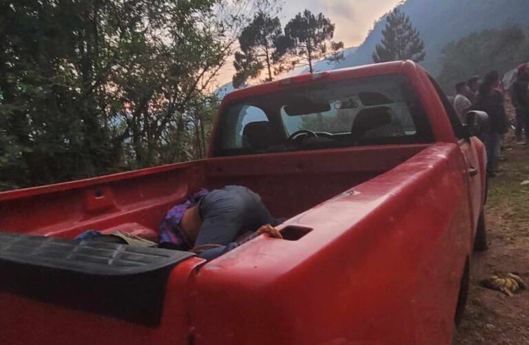 Suman tres personas muertas por policías estatales en Coyomeapan