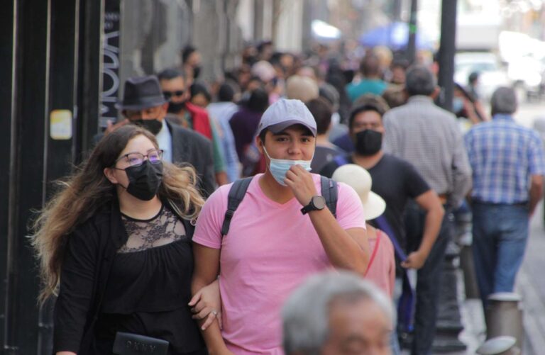 Emiten nuevo decreto covid en Puebla: uso de cubrebocas será obligatorio.