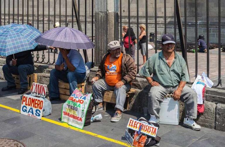 Casi el 50% de los poblanos se encuentra en pobreza laboral: Coneval