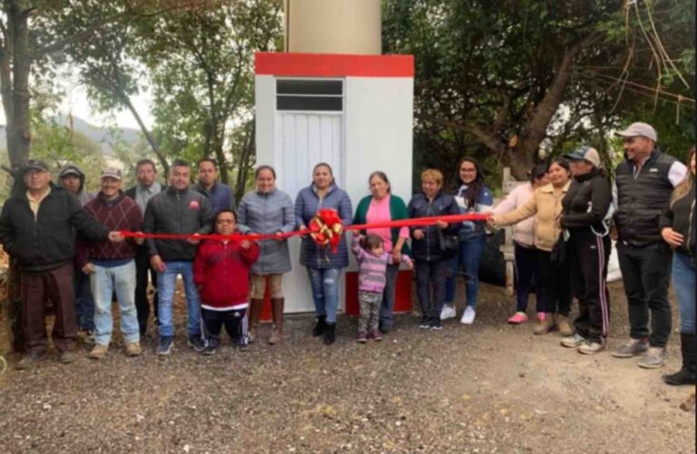 Construyen baños ecológicos en la junta auxiliar de Buena Vista
