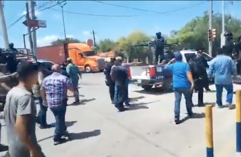 Columna armada bloquea elecciones en municipios de Tamaulipas