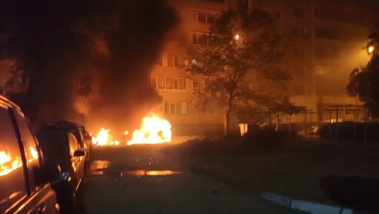Ucrania intensifica bombardeo en la ciudad donde está la central nuclear de Zaporozhie