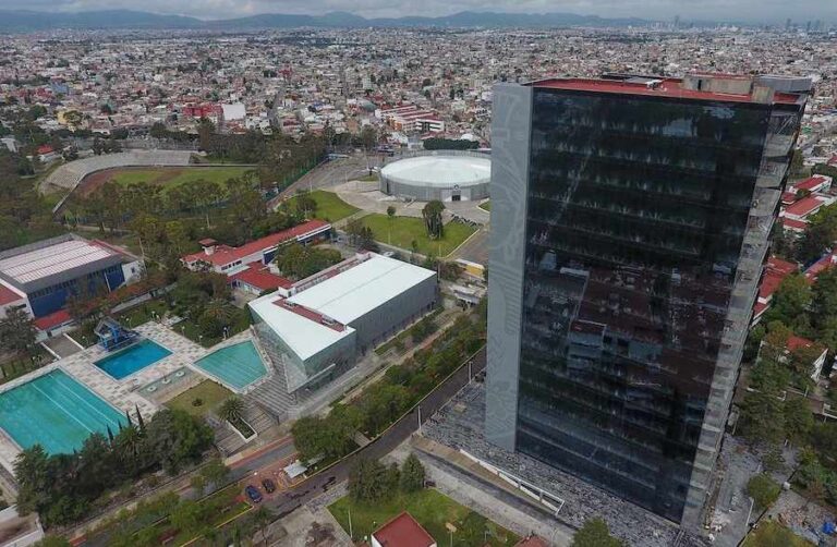Exalumnos de BUAP pueden tramitar credencial de egresado