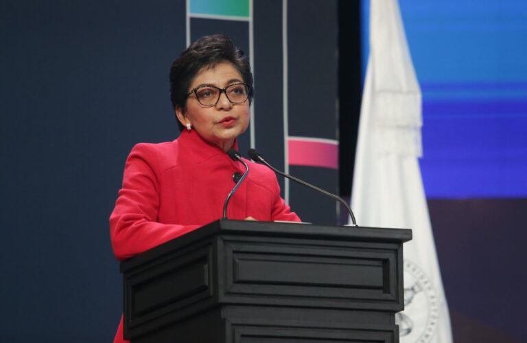 Rectora Lilia Cedillo rinde su primer informe de actividades en la BUAP