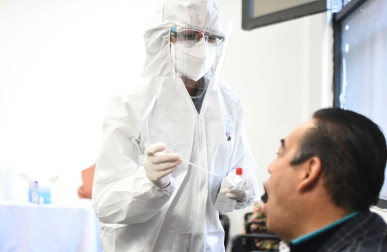 Registra Puebla 52 hospitalizados por la COVID-19: Salud