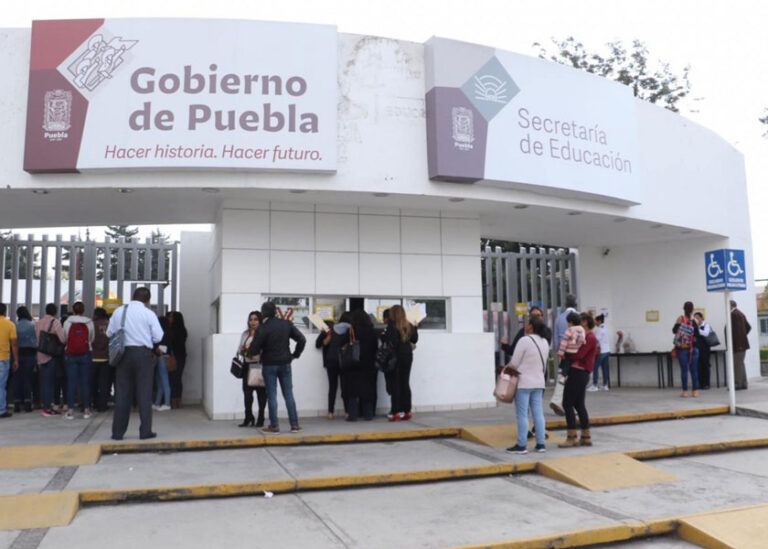 Magisterio poblano anuncia marcha para exigir alza salarial