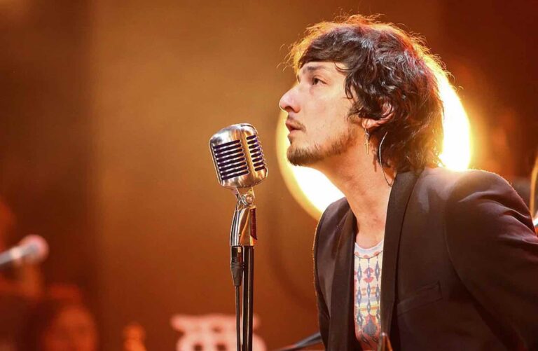 Lamenta Leon Larregui muerte de hermanas que asistirían a concierto de Zoé