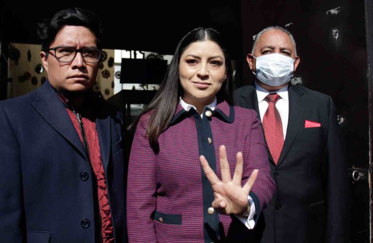 Claudia Rivera acusa que en el documento emitido por la ASE existen archivos duplicados