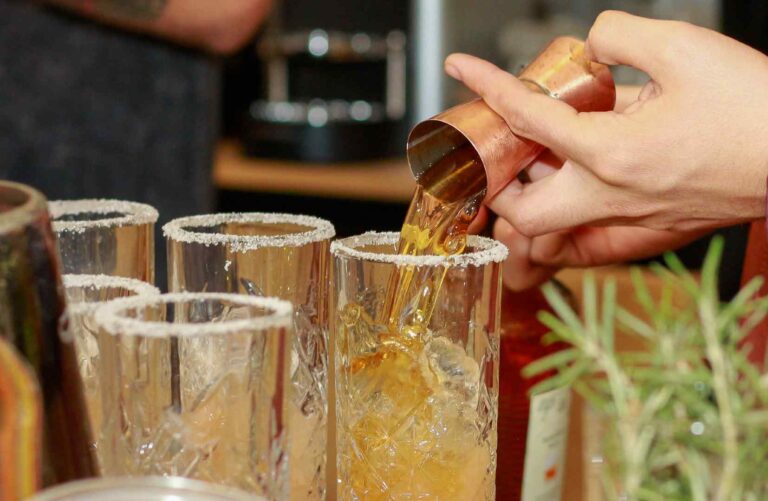 Venta de ilegal de alcohol en Puebla será castigada con 3 años de cárcel