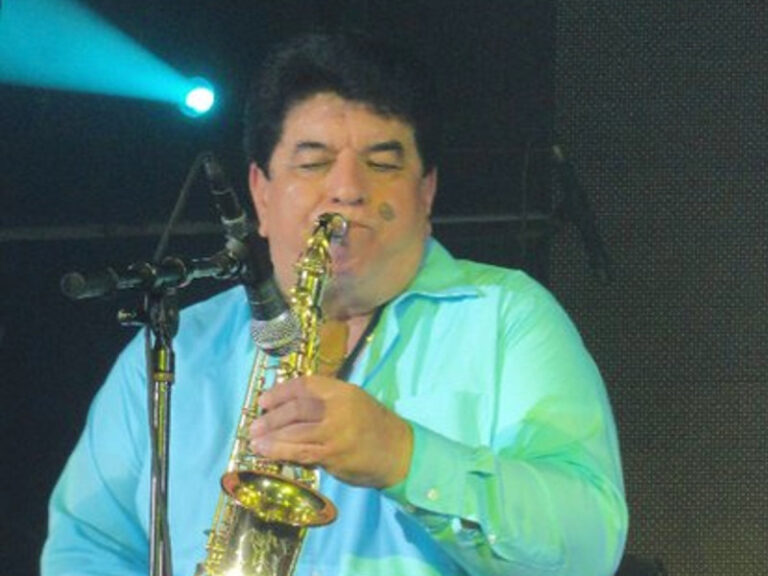 Murió Fito Olivares, leyenda de la música tropical