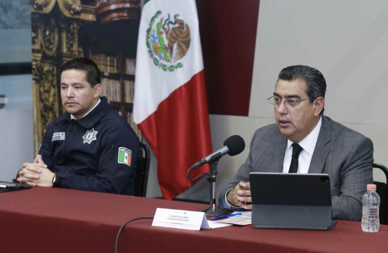 Llama Sergio Salomón a ediles a detectar polvorines clandestinos