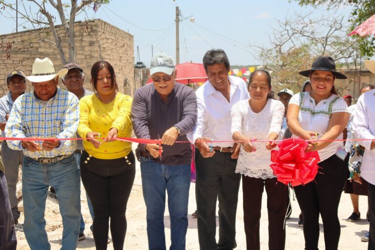 Inauguran ampliación de drenaje en Huejonapan 