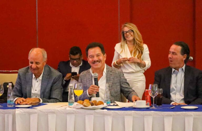 Puebla requiere un proyecto con el respaldo empresarial: Nacho Mier