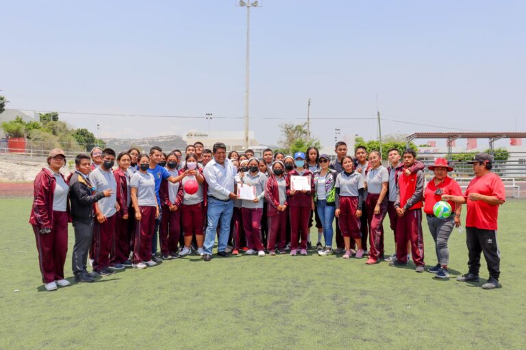 Fomentan deporte entre los estudiantes