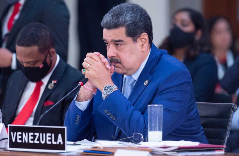 Venezuela ordena el cierre de todas las sedes diplomáticas en Ecuador