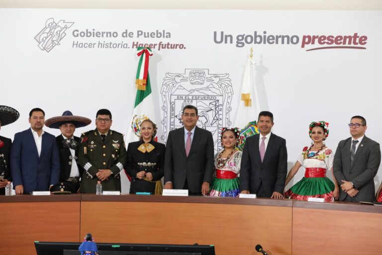 Anuncian Céspedes y Rivera eventos por festejos del mes patrio
