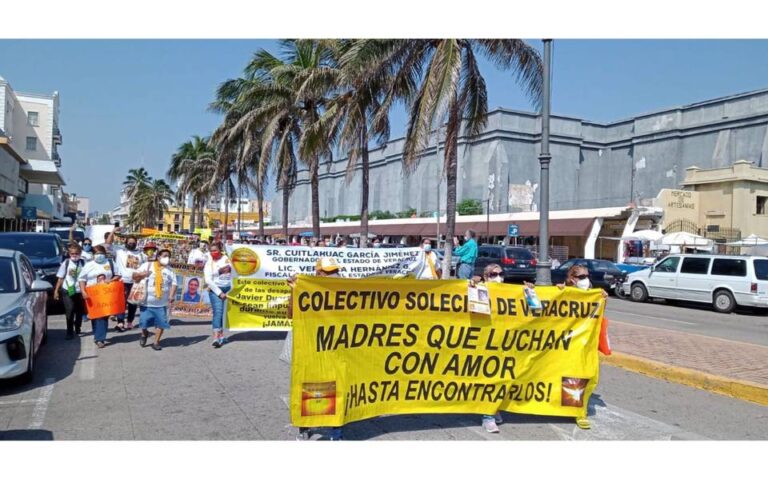 Exigen madres desaparecidos a la FGE dar resultados