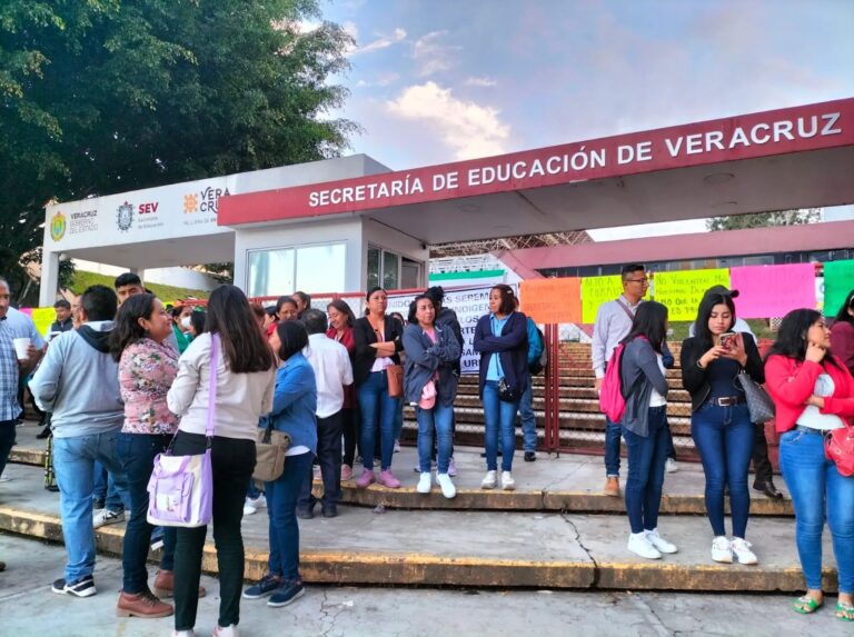 Exigen destitución de director de Educación Indígena en Veracruz