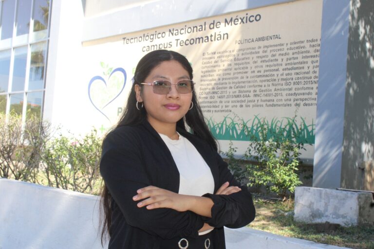 Tiene Tecomatlán a la mejor estudiante en ciencias