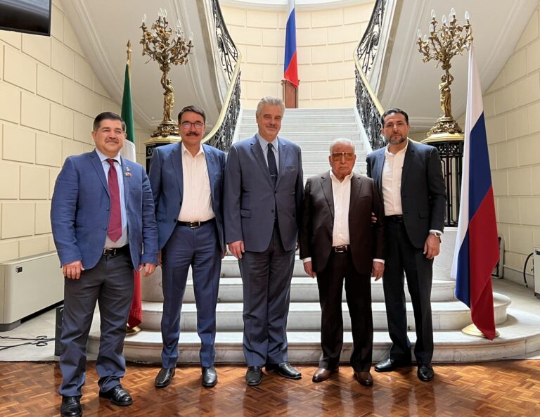 Rusia y Antorcha preparan cooperación cultural y humanitaria