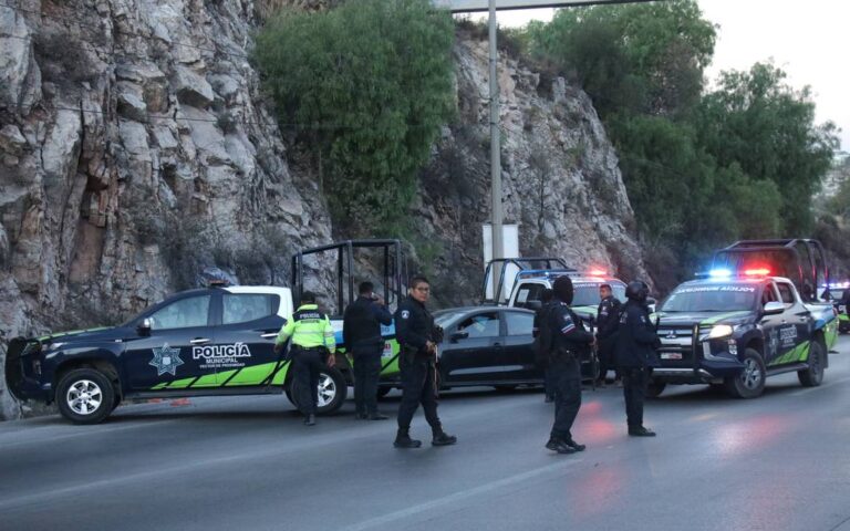 Identifican seis de los siete cuerpos abandonados en el Periférico